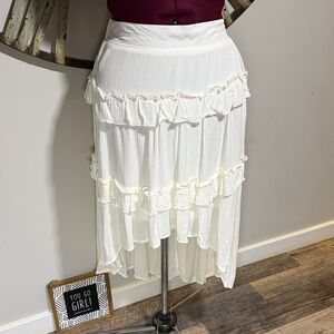 CELEBRITY PINK CREAM RUFFLE SKIRT